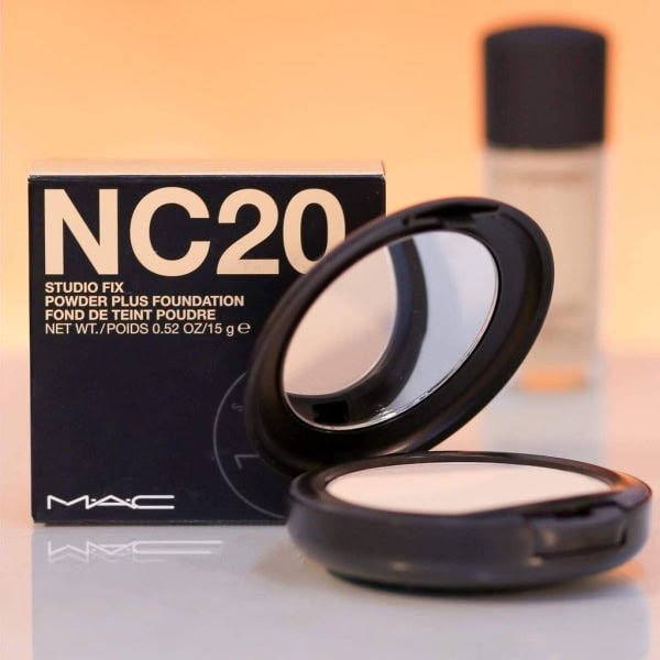 MAC Studio Fix Powder Plus Foundation - 0.52 oz. NC20