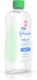 ⁦Johnson's Baby Oil, Aloe Vera and Vitamin E, 20 Fl Oz⁩ - الصورة ⁦3⁩