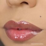 ⁦LLG001- Luminizer Lip Gloss (001, A Must)⁩ - الصورة ⁦2⁩