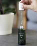 ⁦MediFlower Mugwort Ampoule Whitening & Anti-Wrinkle 50ml⁩ - الصورة ⁦2⁩