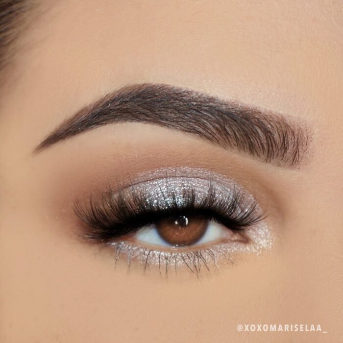 ⁦Moira - At Glance Stick Shadow (015, Pearl White)⁩ - الصورة ⁦2⁩
