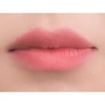 ⁦Moira Defiant Lipstick ( 017, Flamingo Pink )⁩ - الصورة ⁦2⁩